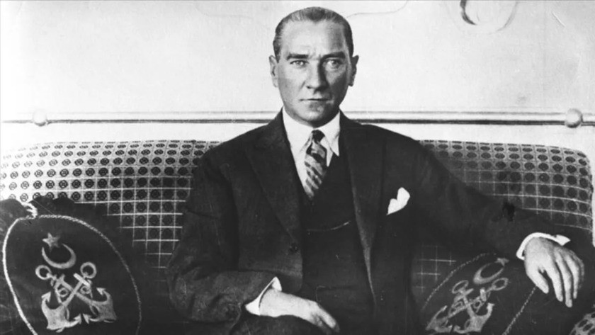 Mustafa Kemal Atatürk hangi şarkı ve türküleri severdi?
