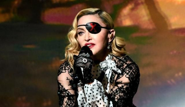 Madonna'nın sahne performansı kariyerini bitirecekti! - Sayfa 3