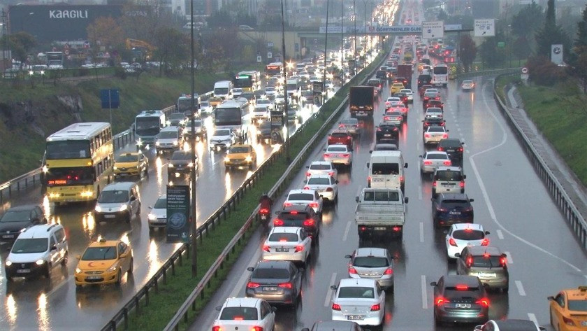 Resmi Gazete'de yayınlandı: Trafikte yeni kurallar belli oldu!