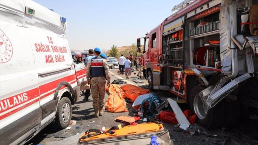 Gaziantep'te zincirleme kaza! 16 kişi hayatını kaybetti
