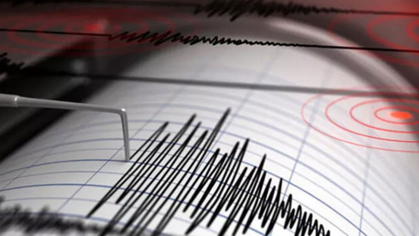Son dakika! İzmir'de 3.7 büyüklüğünde deprem meydana geldi