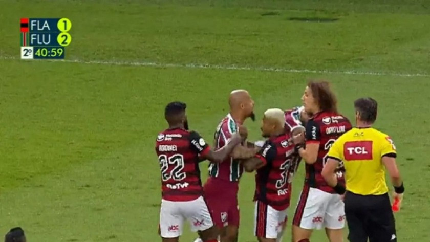 Brezilya Ligi'nde Felipe Melo ve David Luiz kavgası çok konuşuldu