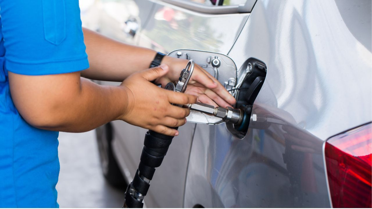 Motorin ve benzin fiyatına zam iddiası! 30 eylül benzin, motorin, LPG fiyatları - Sayfa 3