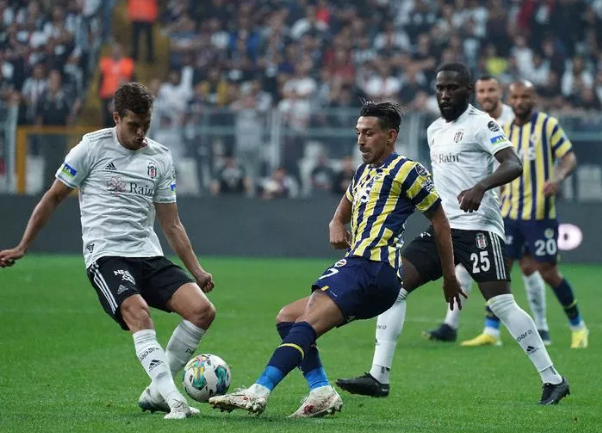 Beşiktaş - Fenerbahçe derbisi için spor yazarlarından flaş yorumlar! Ne İzledik?... - Sayfa 1