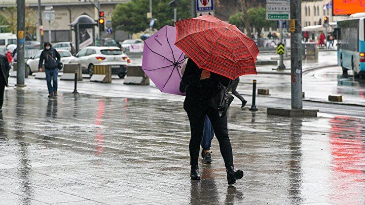 Hafta sonu hava nasıl olacak?  Meteoroloji'den bir çok kent için kuvvetli yağış uyarısı - Sayfa 1