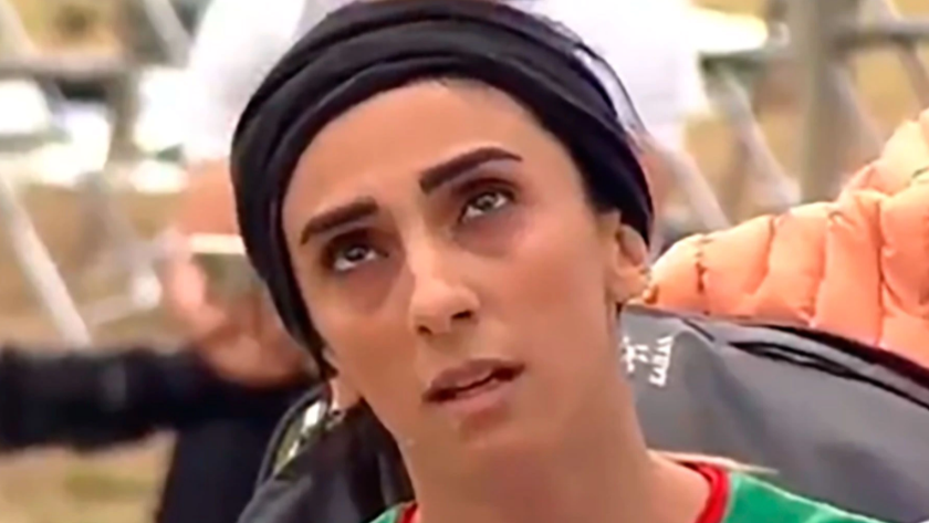 İranlı Milli sporcu final elemelerine başörtüsünü çıkararak katıldı