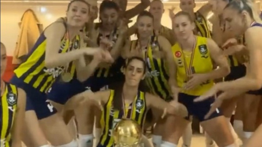 Fenerbahçe Opet'ten Şampiyonluğun ardından 'akımlı' sevinç gösterisi!