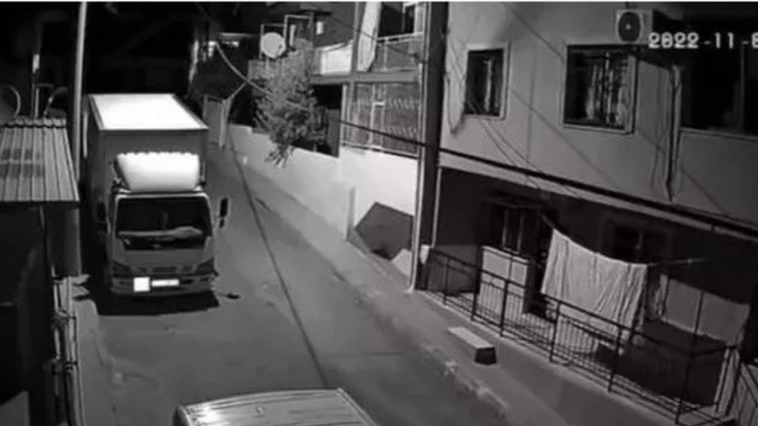 İzmir Buca'daki deprem öncesi çıkan ses kameralara böyle yansıdı