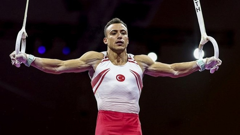 Milli sporcu Adem Asil Artistik Cimnastik'te Dünya Şampiyonu oldu!