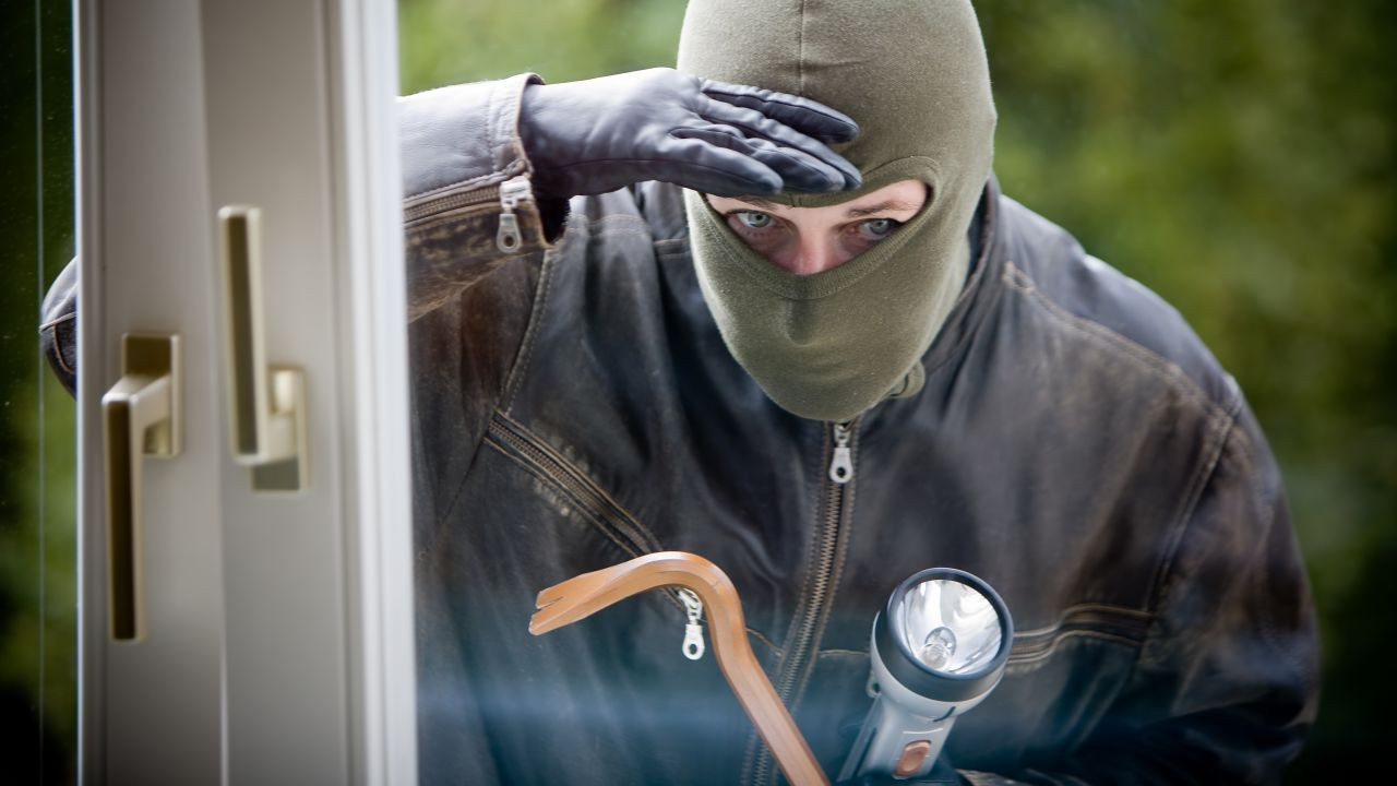 Hırsızlar davetiye çıkaran evinizi riskli hale getiren güvenlik hataları - Sayfa 2