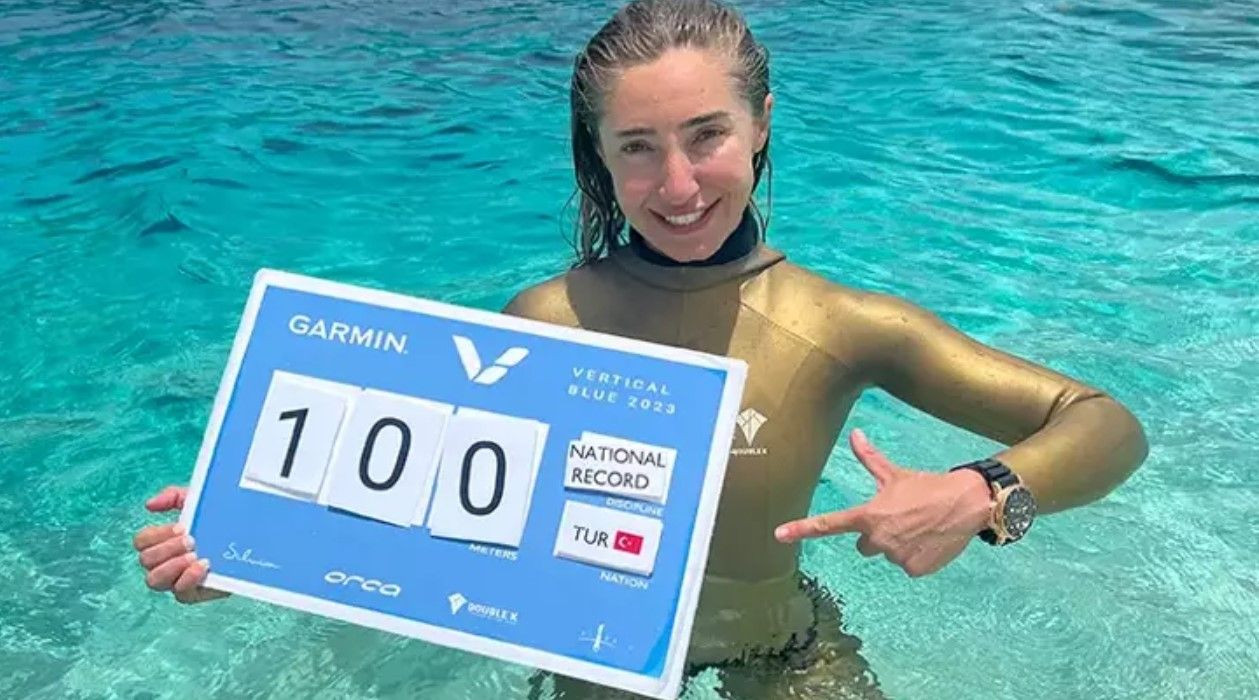 Şahika Ercümen, 100 metre dalışında Türkiye rekoru kırdı! - Sayfa 1