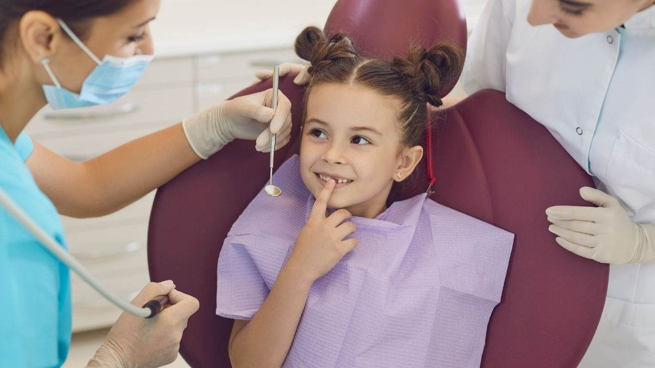 Çocuğunuzun diş doktoru korkusu mu var? Bu yöntemi ile çocuklar diş hekimi korusunu yeniyor - Sayfa 4