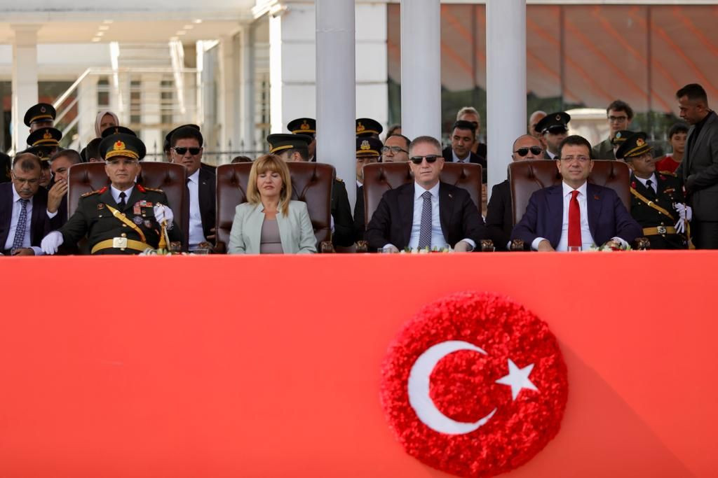 Ekrem İmamoğlu: Cumhuriyet’e layık, Atatürk'e layık bireyler olmayı inşallah hep beraber başarırız! - Sayfa 4