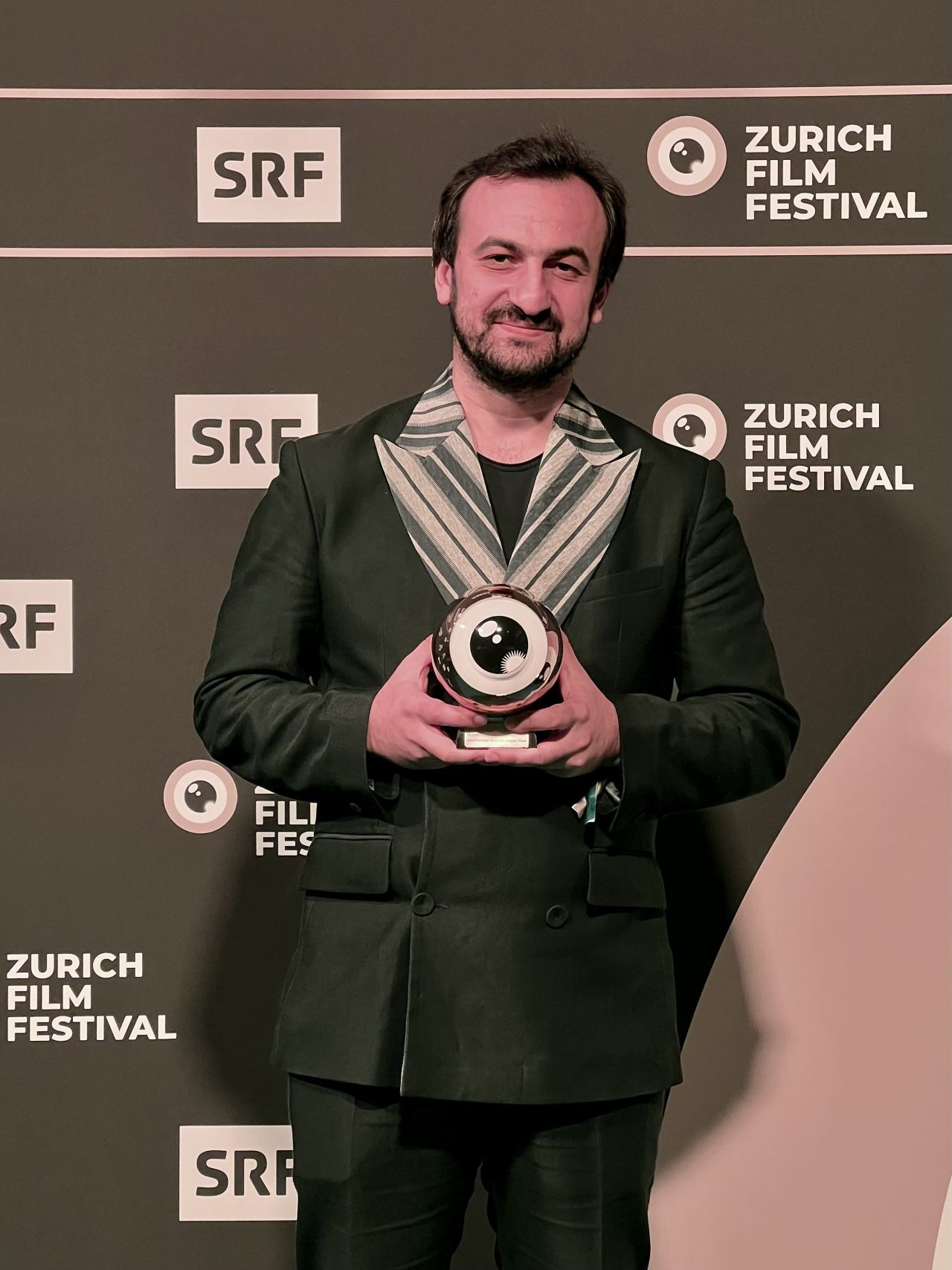 Selman Nacar’ın yeni filmi ‘Tereddüt Çizgisi’ Zürih Film Festivali’nde En İyi Film ödülünü aldı - Sayfa 4