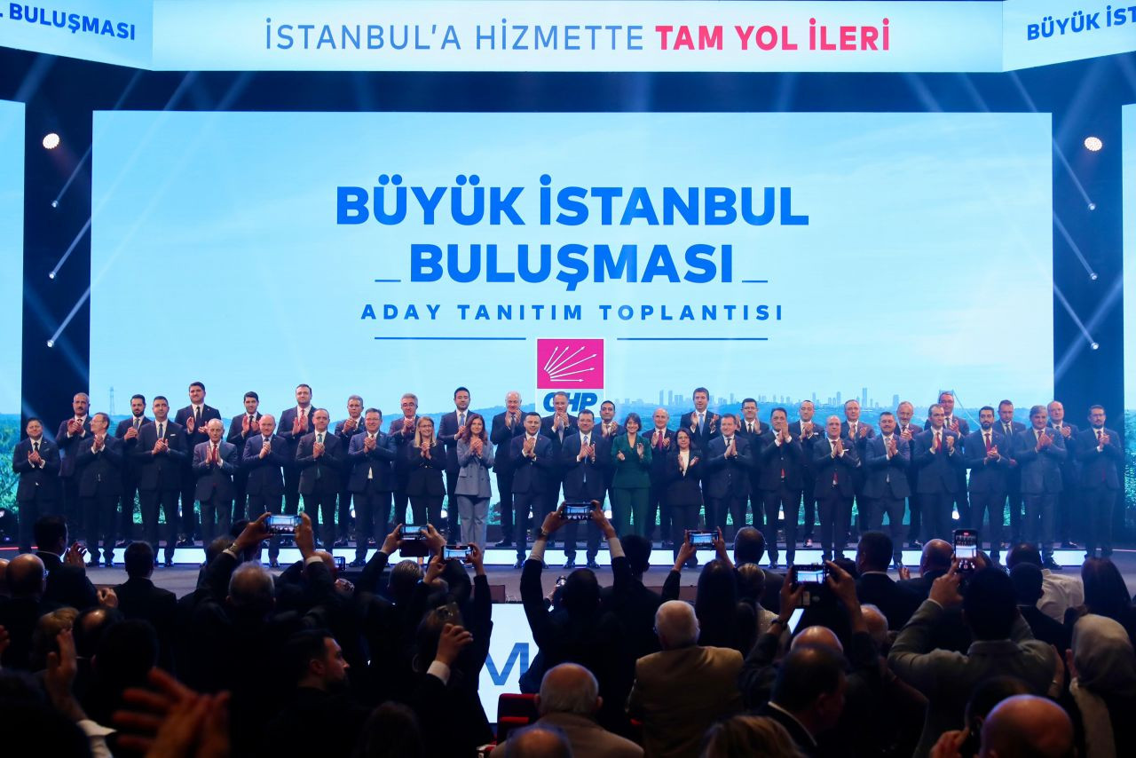 CHP, İstanbul’un 39 ilçesinde seçime girecek belediye başkan adaylarını kamuoyuna tanıttı - Sayfa 4