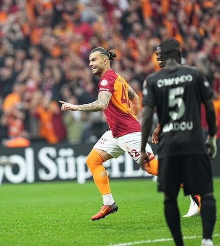 Galatasaray Siltaş Yapı Pendikspor Maçı Geniş Özeti ve Golleri - Sayfa 3