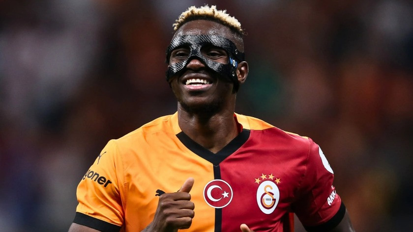 Galatasaraylı Osimhen neden maske ile oynuyor?