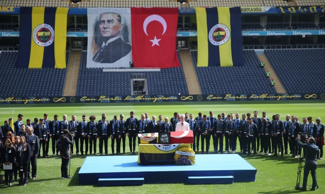 Fenerbahçe Sinyor Can Bartu'yu son yolculuğuna uğurladı! - Sayfa 3