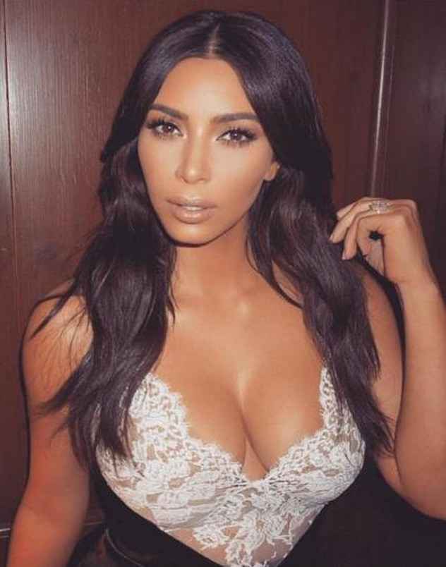 Kim Kardashian evi terketti! - Sayfa 3