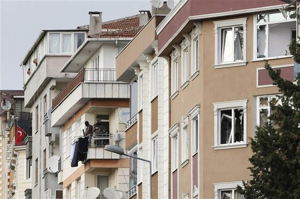 İstanbul'daki patlamadan ilk görüntüler - Sayfa 4