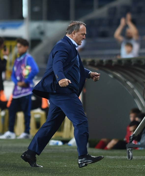 Dick Advocaat çileden çıktı - Sayfa 3