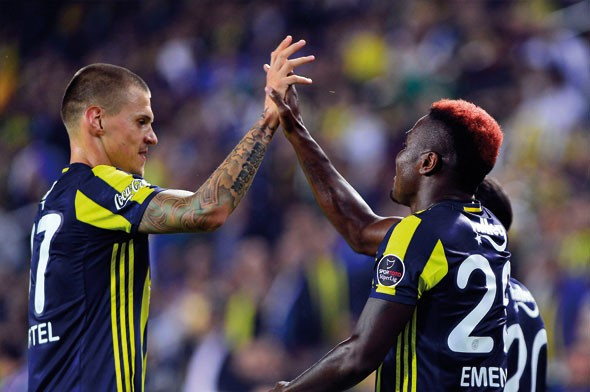 Emenike'nin yeni saç stili sosyal medyayı salladı! - Sayfa 1