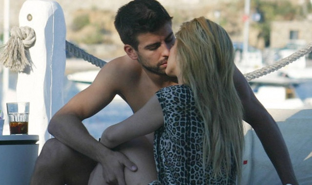 Pique Shakira'yı Nasıl Tavladığını Anlattı