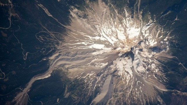 Raikoke volkanı patlaması uzaydan görüntülendi - Sayfa 2