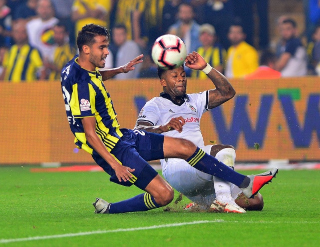 Fenerbahçe Beşiktaş debisiniden unutulmaz kareler - Sayfa 1