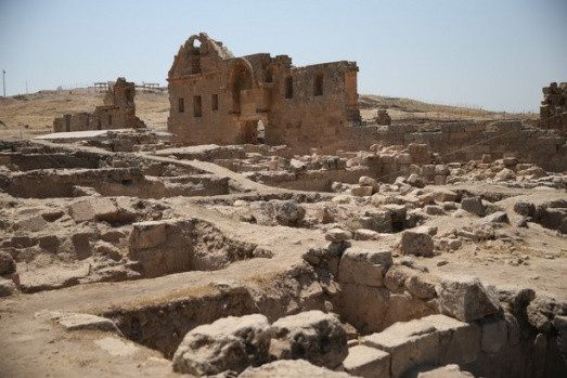 Harran'da bin yıllık "parfüm dükkanı" - Sayfa 1