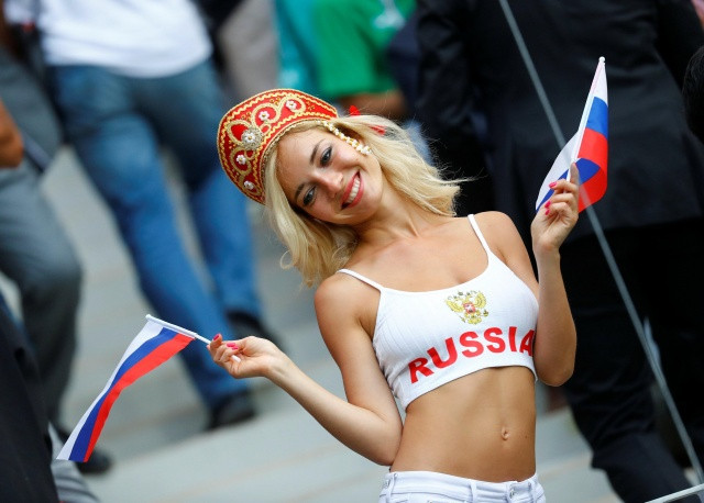 Rusya - Suudi Arabistan maçından tribün manzaraları - Sayfa 2