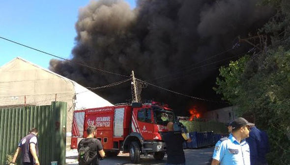 Fabrika yangını birçok ilçeden böyle görüldü - Sayfa 3