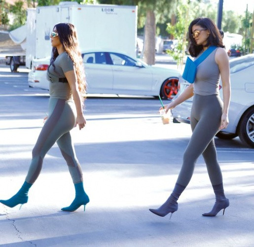 Kim Kardashian ve Kylie Jenner ikiz gibi! - Sayfa 2