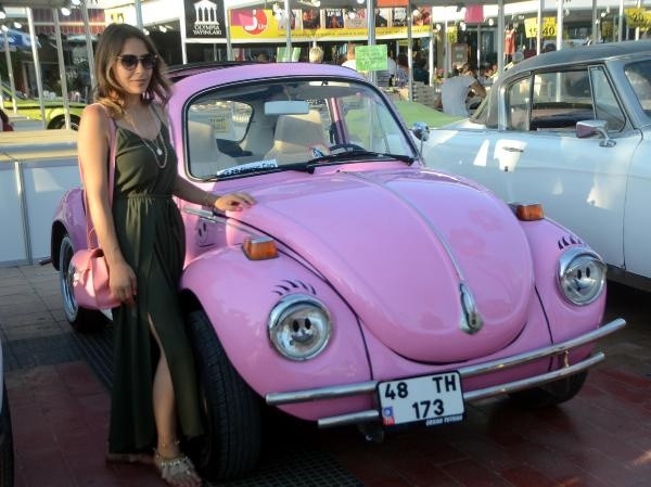 Klasik otomobil tutkunları Bodrum'da buluştu
