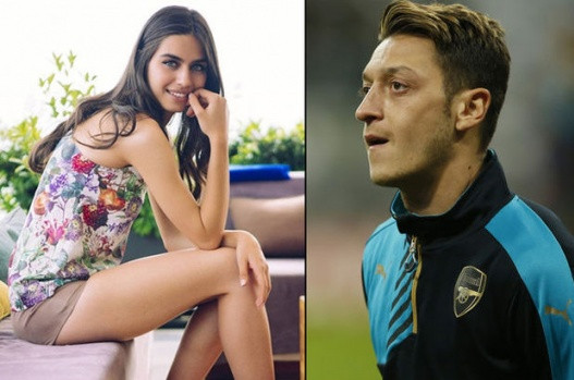 Mesut Özil, Türkiye güzeli Amine Gülşe ile evleniyor mu?