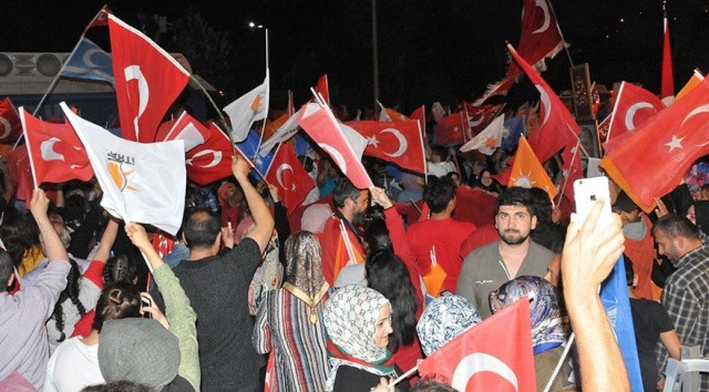 Seçim kutlamaları başladı! Türkiye’nin her yerinden kutlama anları - Sayfa 4
