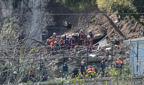 Gülhane Parkı'nda duvar çöktü: 2 ölü 5 yaralı