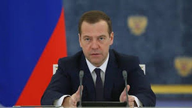 Medvedev, Erivan ve Bakü'yü ziyaret edecek