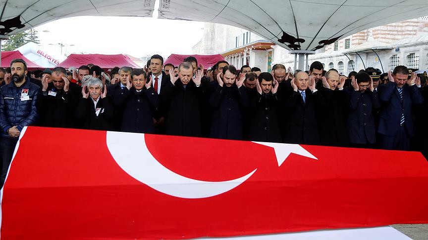 Erdoğan İstanbul'da şehit cenazesine katıldı