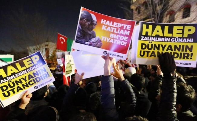 İran'ın Ankara ve İstanbul'daki temsilcilikleri önünde Halep protestosu