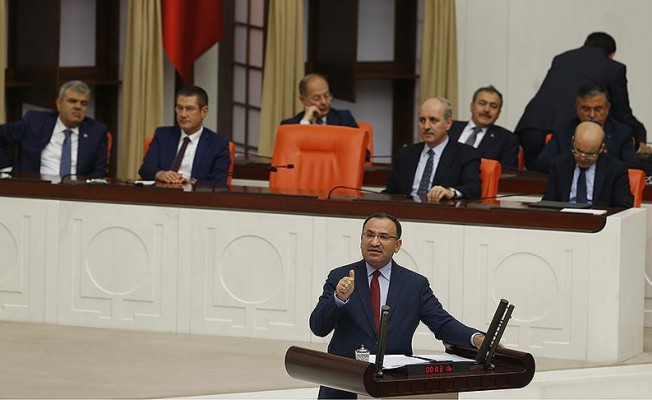 Adalet Bakanı Bozdağ: Anayasa Mahkemesine sahte delil üretmek için çabalanıyor