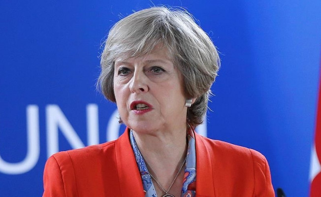 İngiltere Başbakanı May: AB’yi terk ediyoruz