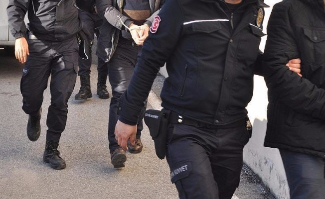 İzmir'de FETÖ/PDY operasyonu: 41 gözaltı