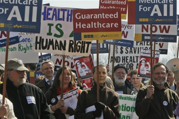 Obamacare sağlık reformu 18 milyon insanı sigortasız bırakacak!