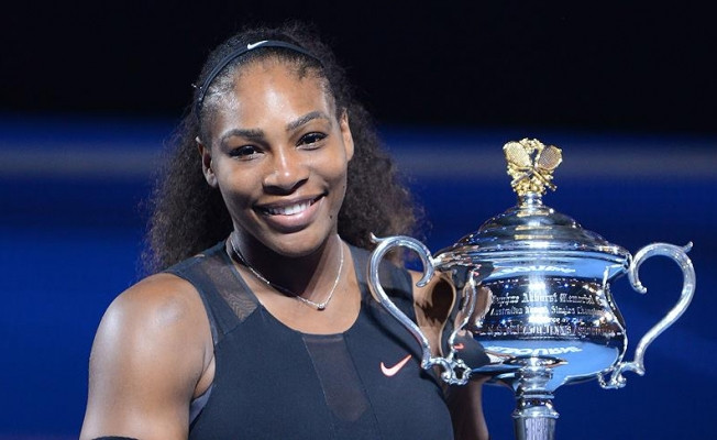 Serena Williams rekora doymuyor