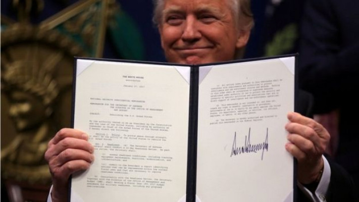 Trump imzaladı, gözaltı haberleri gelmeye başladı!