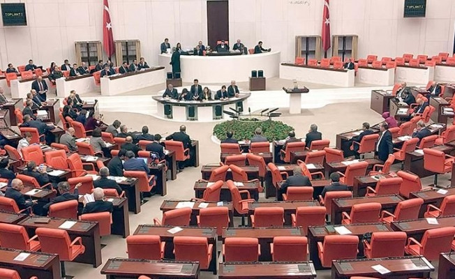 Yeni Türkiye Anayasa teklifinin ikinci tur ikinci maddesi görüşmeleri başladı