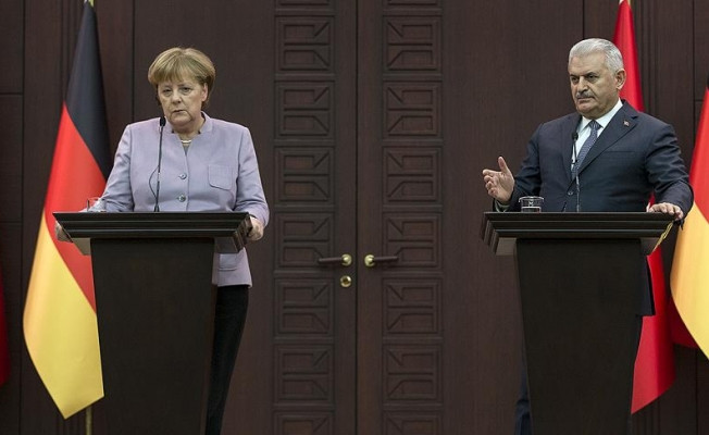 Başbakan Yıldırım ve Merkel'den açıklamalar