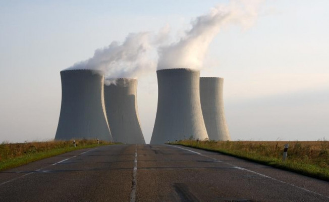Dünya nükleer enerjiden vazgeçmiyor