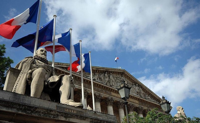 IFOP anket sonuçlarına göre, Fransa halkı Macron'a katılıyor